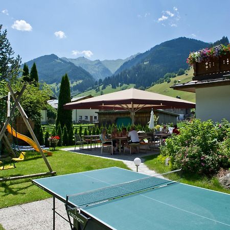 Hotel Landhaus Neumayr Гросарл Екстериор снимка