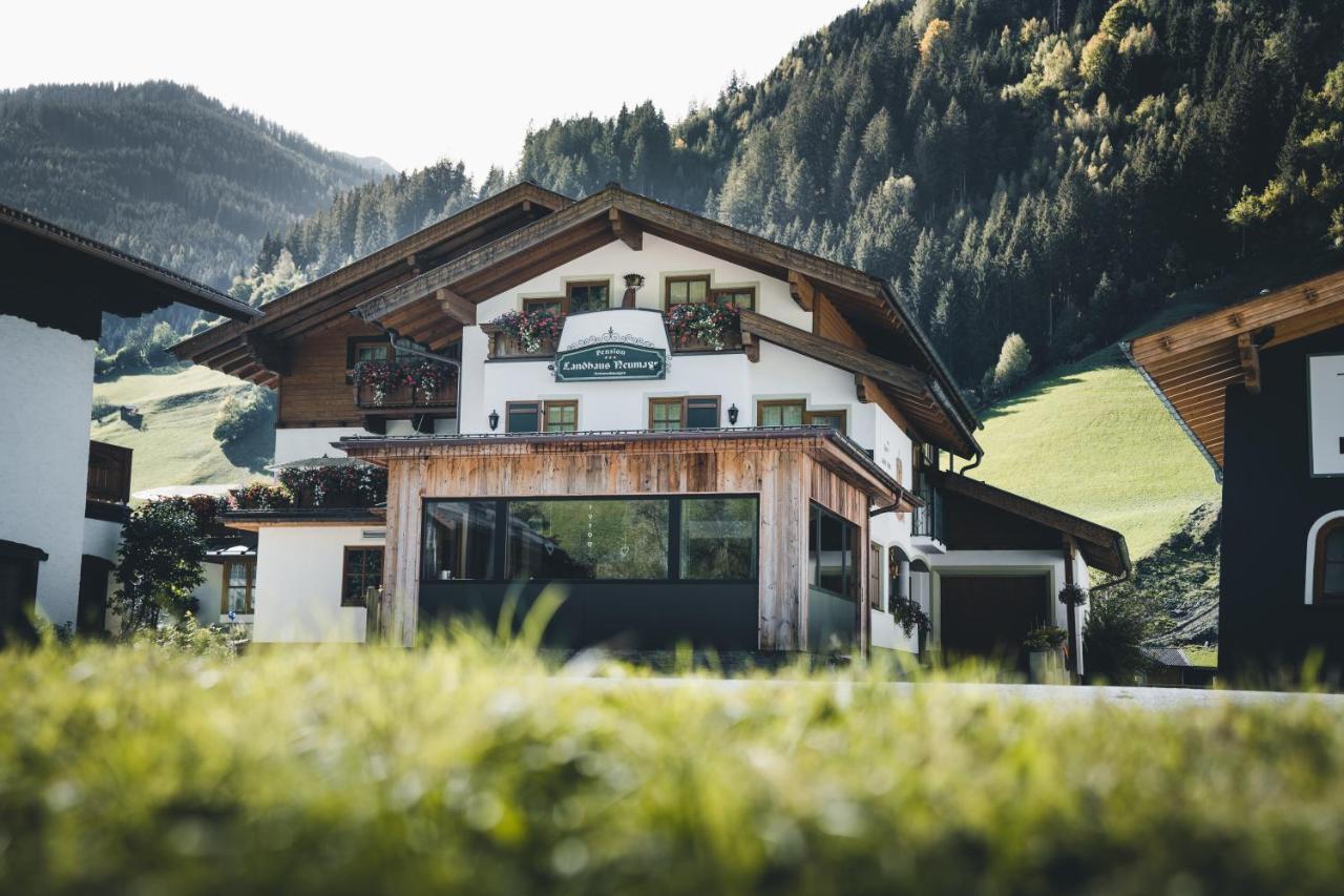 Hotel Landhaus Neumayr Гросарл Екстериор снимка
