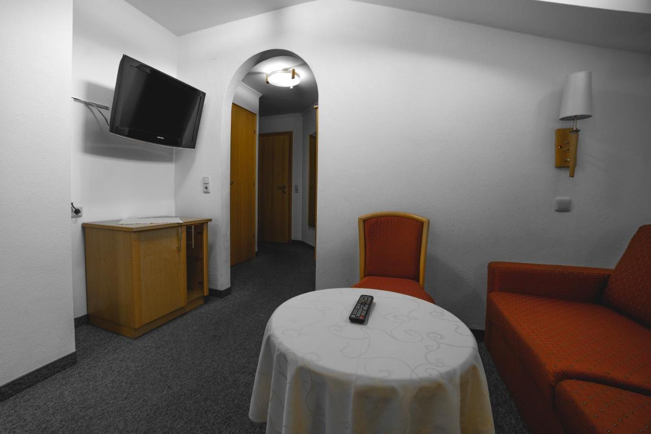 Hotel Landhaus Neumayr Гросарл Екстериор снимка