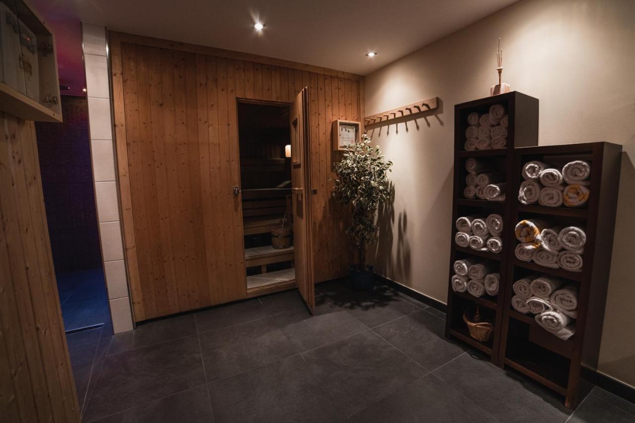 Hotel Landhaus Neumayr Гросарл Екстериор снимка